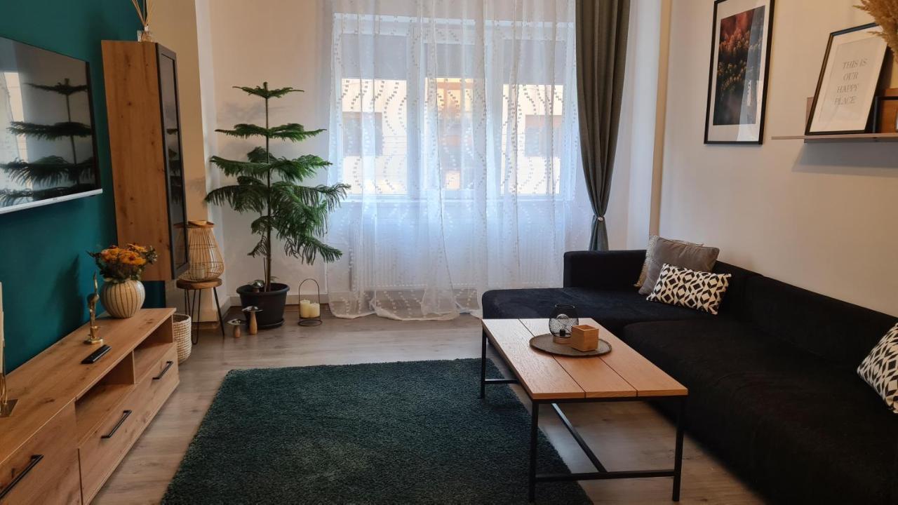 Bulevard Apartments Satu Mare Exterior photo